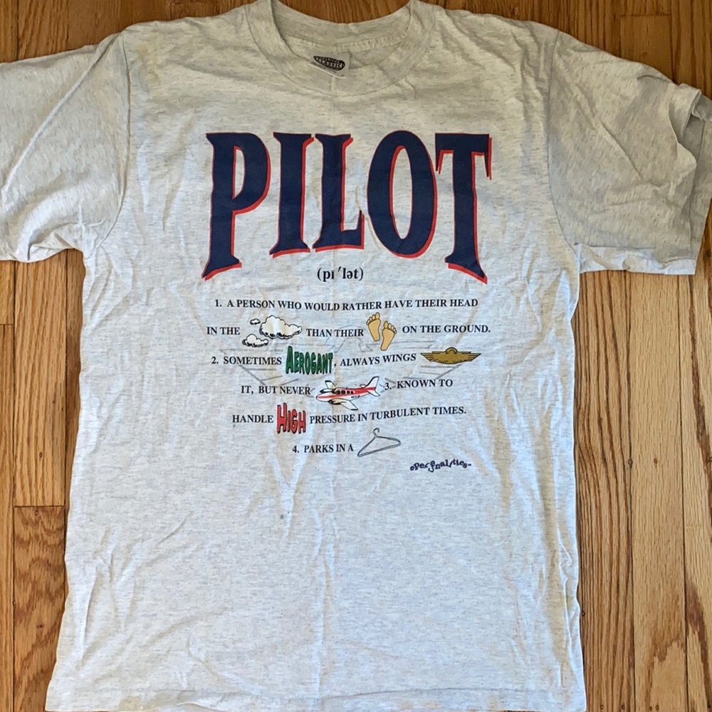 Pilot tee